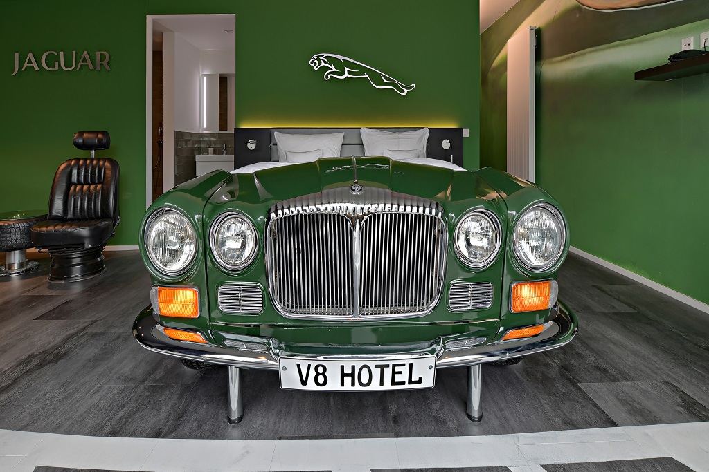 V8 Hotel Motorworld Region Stuttgart